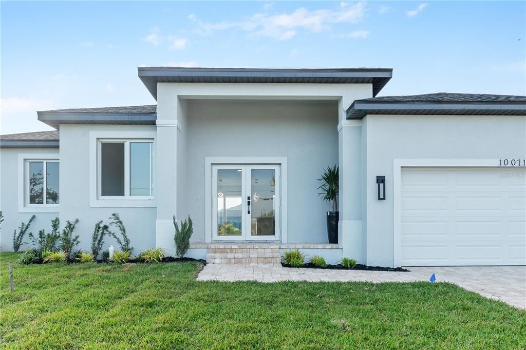 10071 KINGSVILLE DRIVE, PORT CHARLOTTE, FL 33981