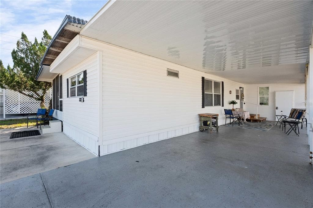 37332 SANDRA AVENUE, ZEPHYRHILLS, FL 33542 — zdjęcie 4