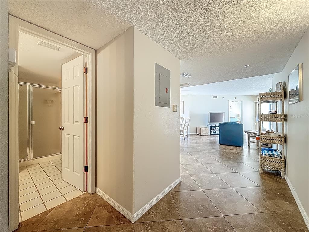 18450 GULF BOULEVARD # 401, INDIAN SHORES, FL 33785 — zdjęcie 3