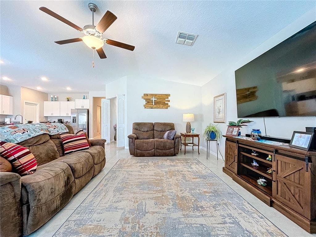 197 RAIN BERRY AVENUE, RUSKIN, FL 33570 — zdjęcie 5