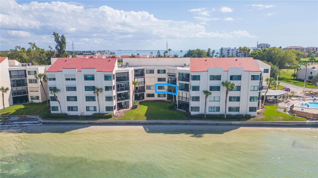 5633 PUERTA DEL SOL BOULEVARD S # 204, ST PETERSBURG, FL 33715