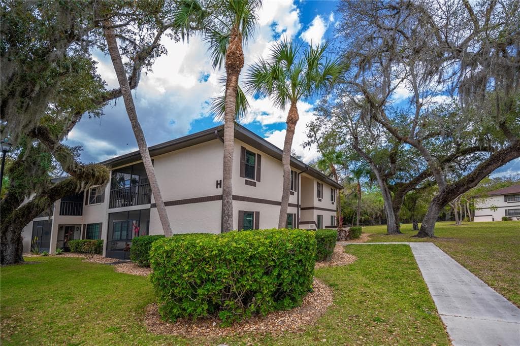19505 QUESADA AVENUE # H101, PORT CHARLOTTE, FL 33948