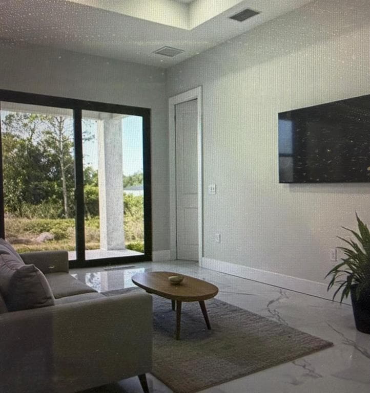 704 MINDORA AVENUE, LEHIGH ACRES, FL 33972 — zdjęcie 4