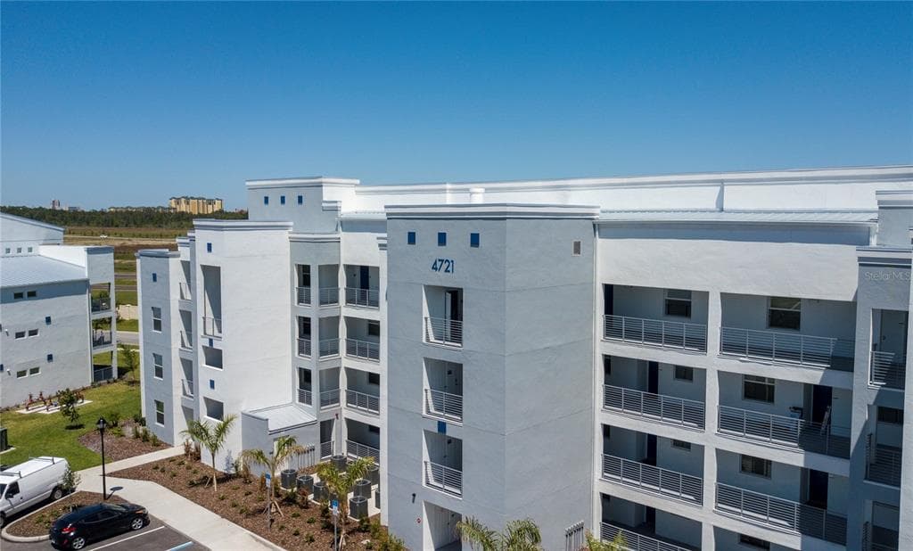 4721 CLOCK TOWER DRIVE # 306, KISSIMMEE, FL 34746