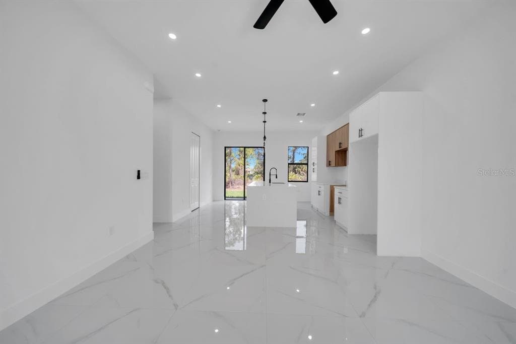 637 SUMMIT AVENUE S, LEHIGH ACRES, FL 33974 — zdjęcie 4
