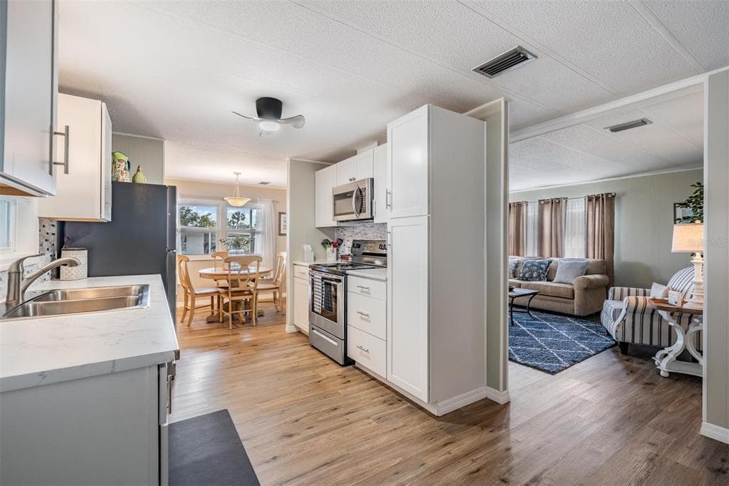257 SAGO PALM STREET, LARGO, FL 33778 — zdjęcie 4