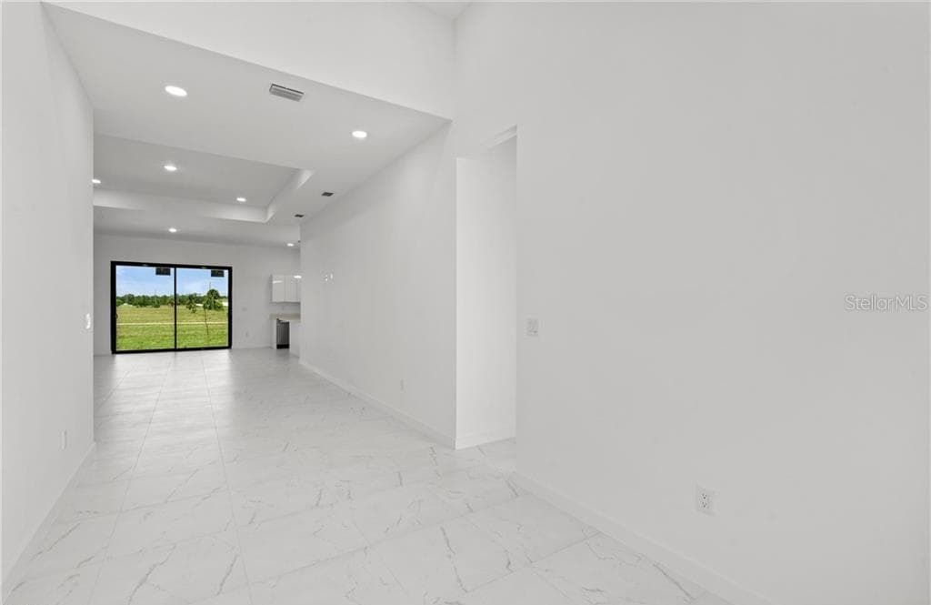 3927 NW 40TH TERRACE, CAPE CORAL, FL 33993 — zdjęcie 3