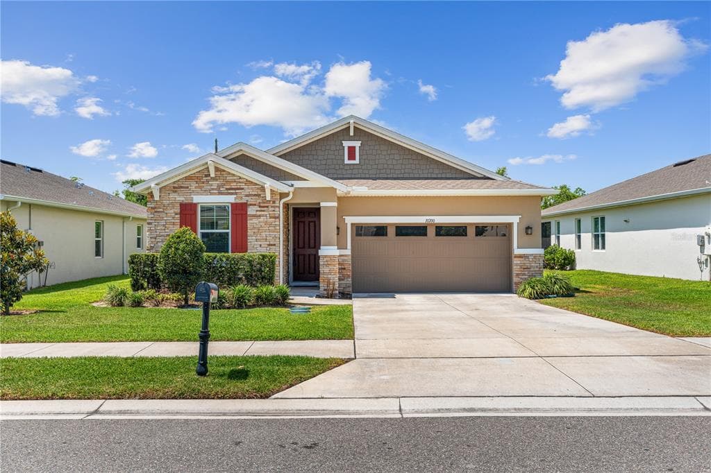 10200 SPRING LAKE DRIVE, CLERMONT, FL 34711