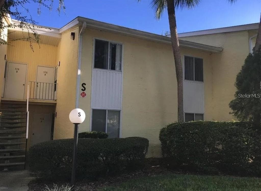 576 BAHIA # A, OCALA, FL 34472