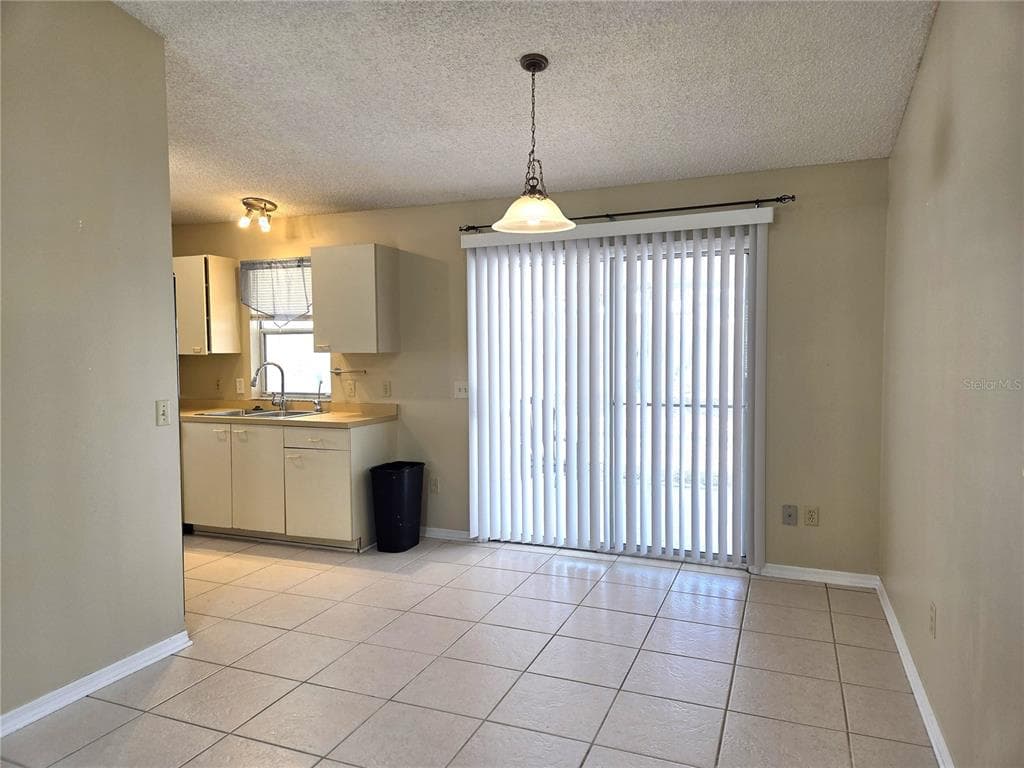 739 HEATHROW AVENUE, LADY LAKE, FL 32159 — zdjęcie 5