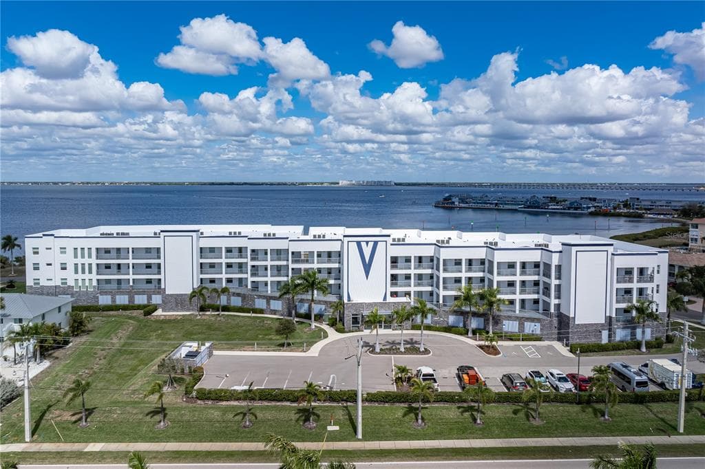 1425 PARK BEACH CIRCLE # 132, PUNTA GORDA, FL 33950