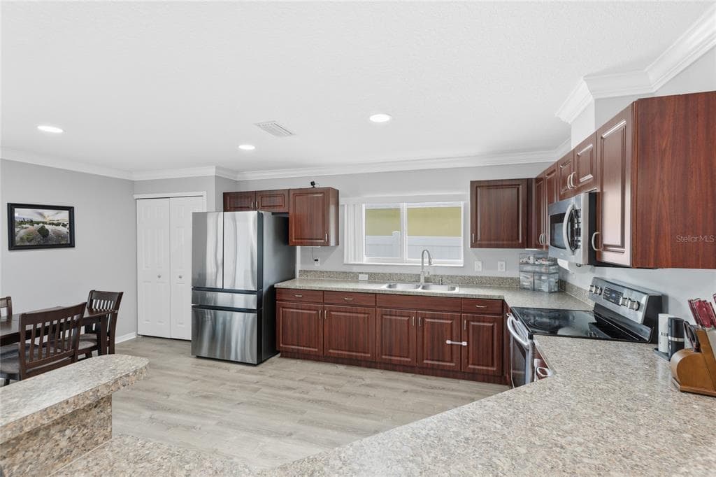 1202 HUMBLE HAVEN STREET, RUSKIN, FL 33570 — zdjęcie 4