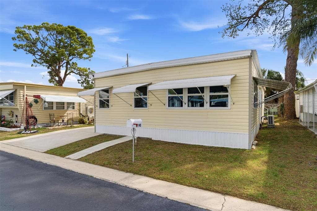 7803 46TH AVENUE N # 90, ST PETERSBURG, FL 33709