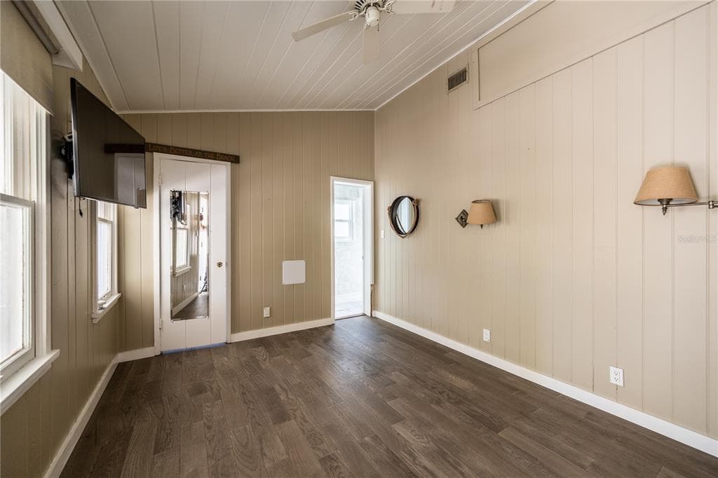 115 124TH AVENUE W, TREASURE ISLAND, FL 33706 — zdjęcie 5