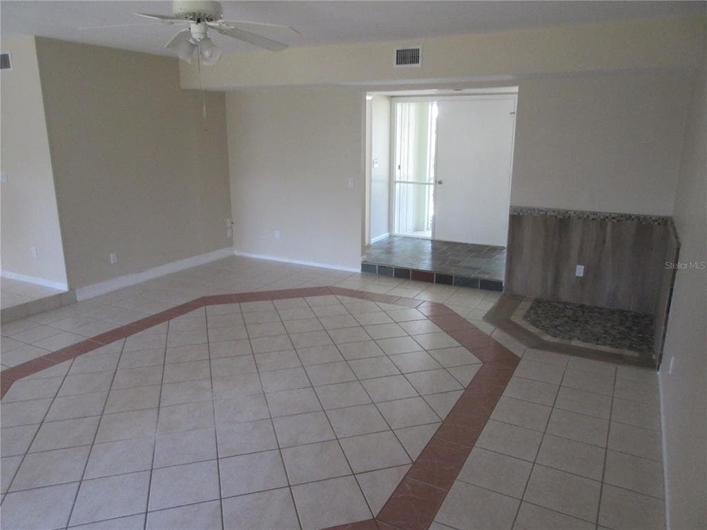 1275 PRICE CIRCLE NW, PORT CHARLOTTE, FL 33948 — zdjęcie 3