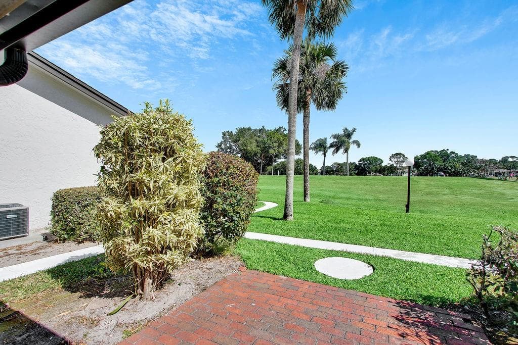 3507 LONGMEADOW # 4, SARASOTA, FL 34235 — zdjęcie 5