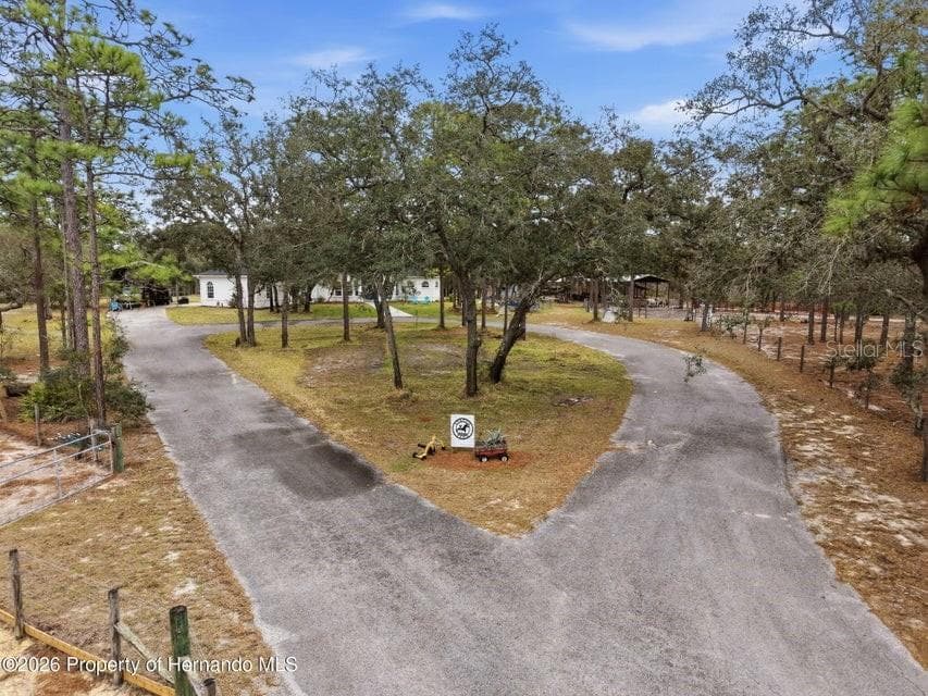 12124 SQUEEZE AVENUE, BROOKSVILLE, FL 34614 — zdjęcie 2