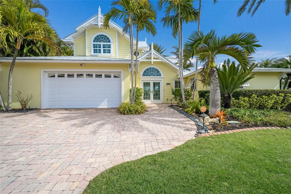 8321 MARINA DRIVE, HOLMES BEACH, FL 34217 — zdjęcie 2
