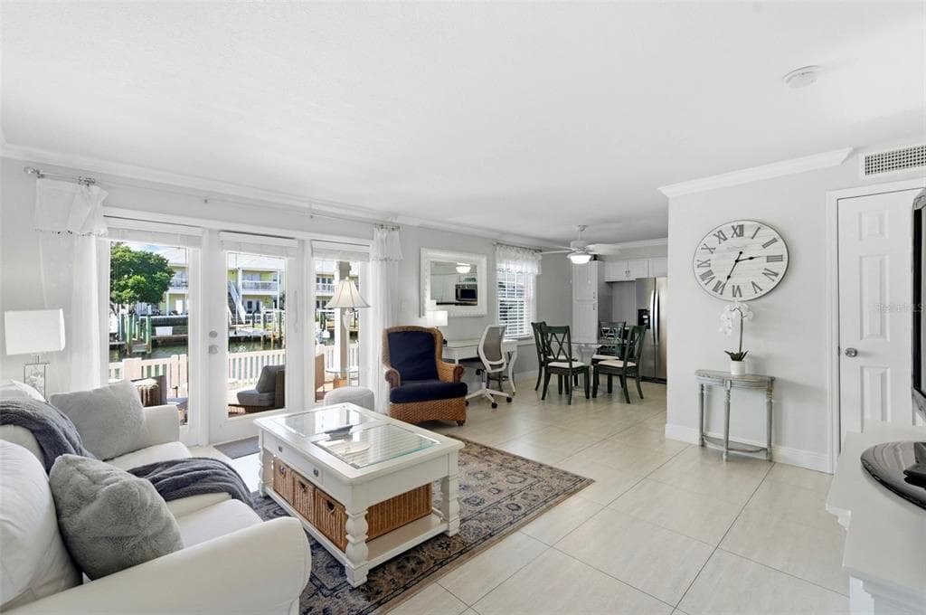 4911 COQUINA KEY DRIVE SE # C, ST PETERSBURG, FL 33705 — zdjęcie 3