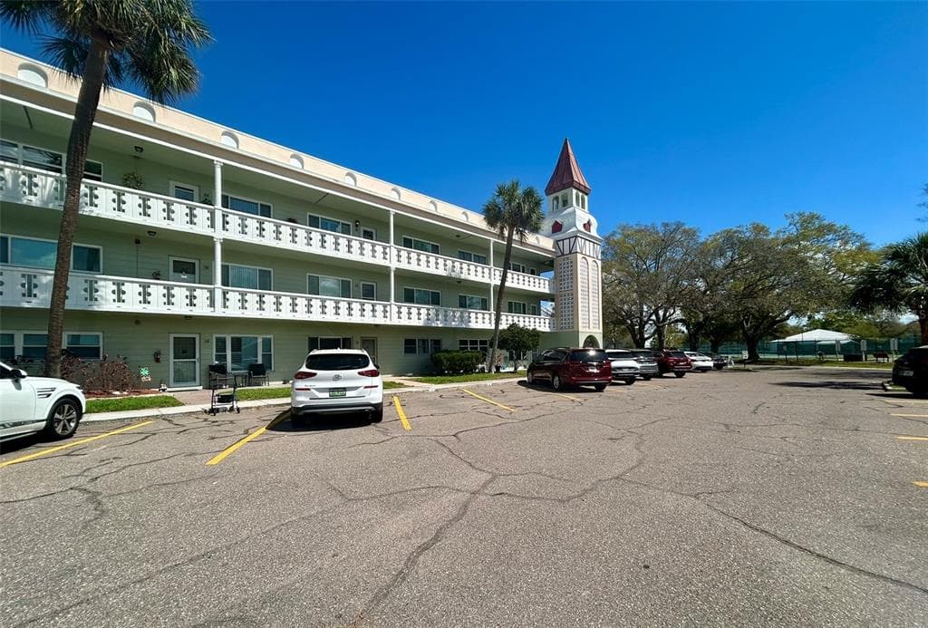 2400 COLUMBIA DRIVE # 18, CLEARWATER, FL 33763