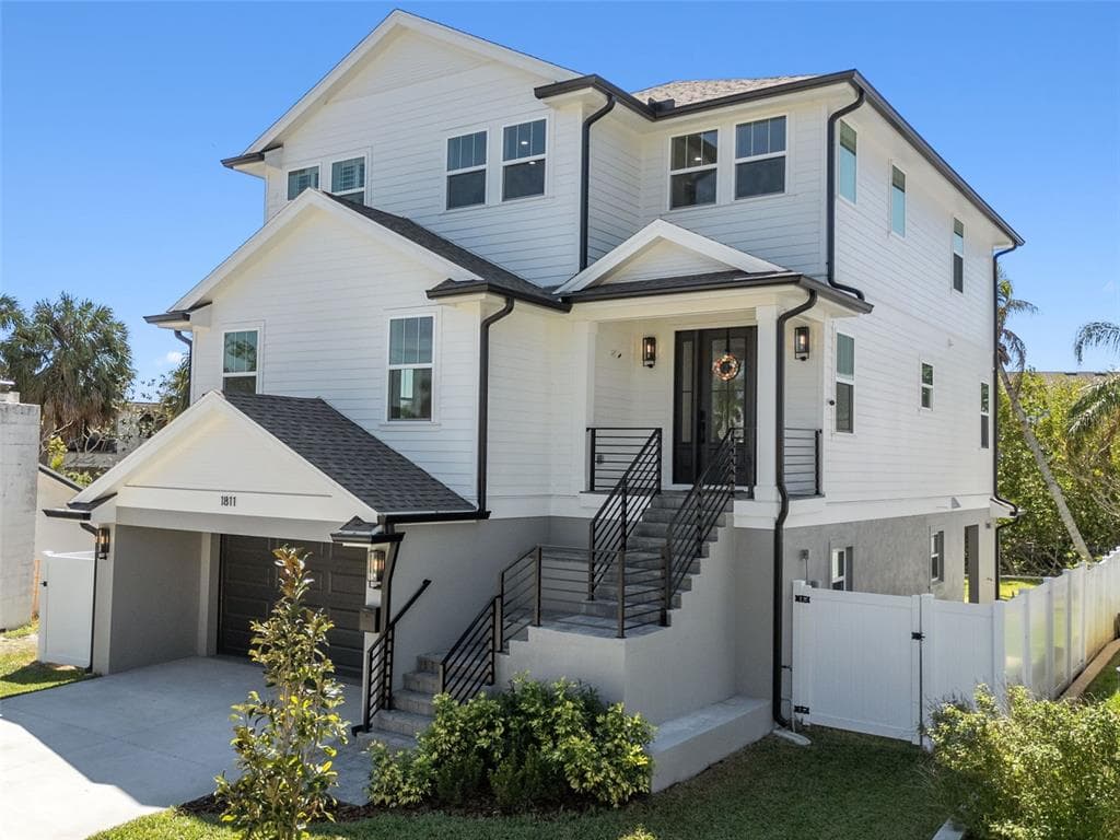 1811 BAYOU GRANDE BOULEVARD NE, ST PETERSBURG, FL 33703 — zdjęcie 2