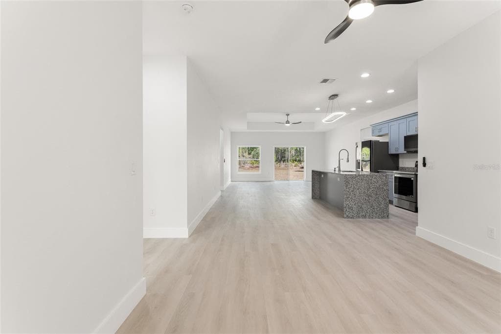 3750 JAPONICA AVENUE, INDIAN LAKE ESTATES, FL 33855 — zdjęcie 2