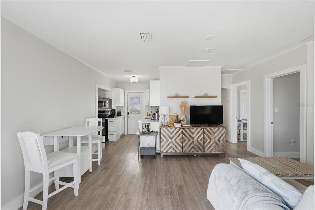 15424 2ND STREET E, MADEIRA BEACH, FL 33708 — zdjęcie 4