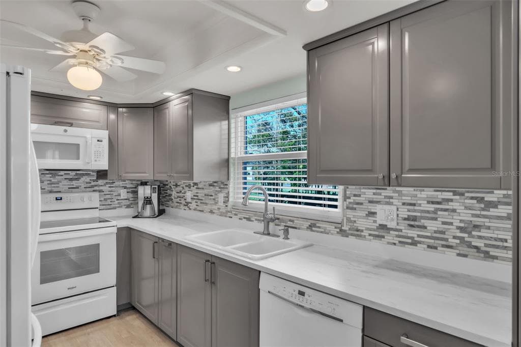 600 MANATEE AVENUE # 145, HOLMES BEACH, FL 34217 — zdjęcie 5