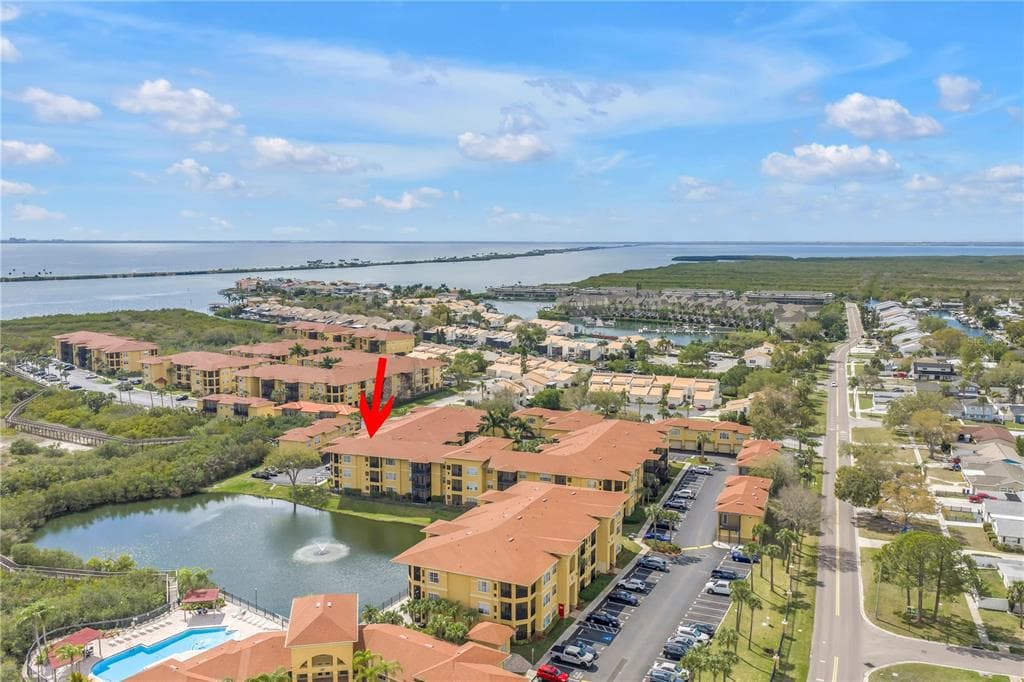 4333 BAYSIDE VILLAGE DRIVE # 320, TAMPA, FL 33615