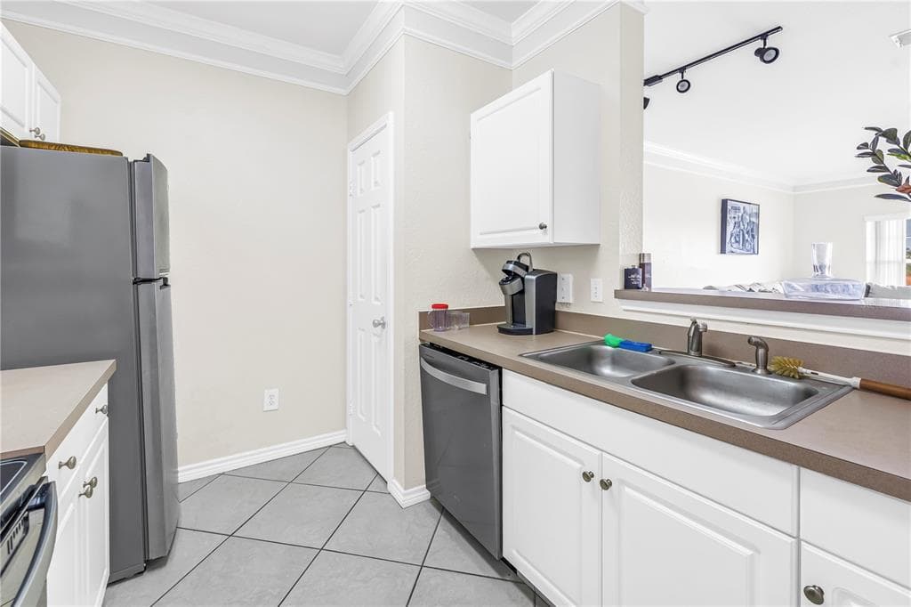 4333 BAYSIDE VILLAGE DRIVE # 320, TAMPA, FL 33615 — zdjęcie 5