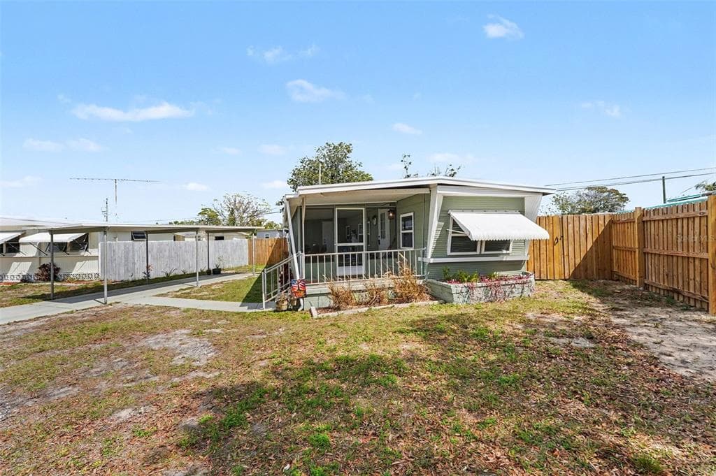 1922 LULLABY DRIVE, HOLIDAY, FL 34691 — zdjęcie 3