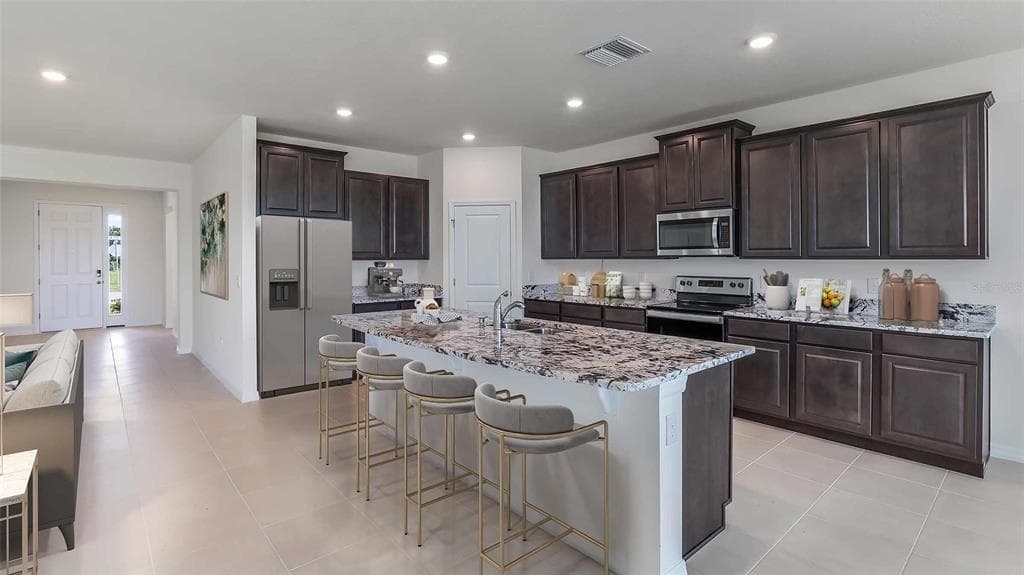 1073 CHASEHILL LANE, ZEPHYRHILLS, FL 33541 — zdjęcie 5