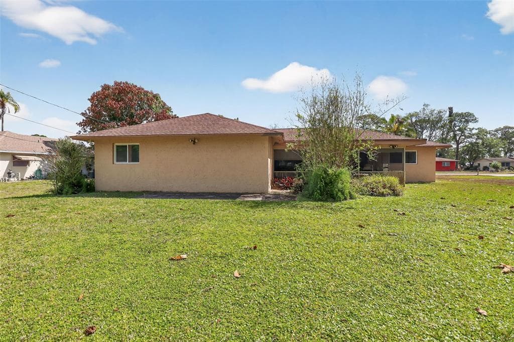 307 MAPLE AVENUE N, LEHIGH ACRES, FL 33936 — zdjęcie 4