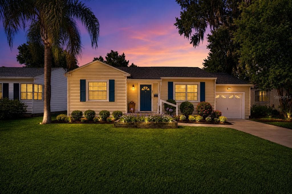 37 E VANDERBILT STREET, ORLANDO, FL 32804