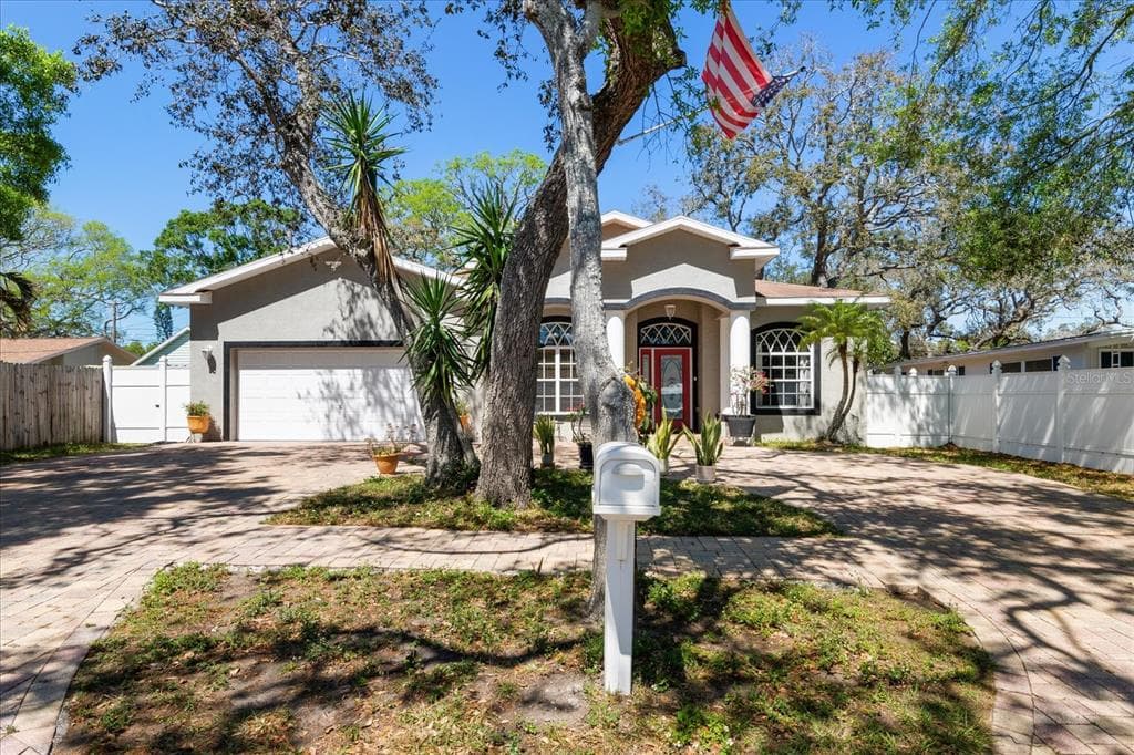 5001 44TH AVENUE N, ST PETERSBURG, FL 33709