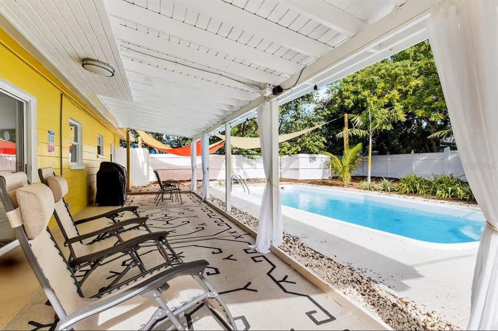 8215 QUAIL ROAD, SEMINOLE, FL 33777 — zdjęcie 2