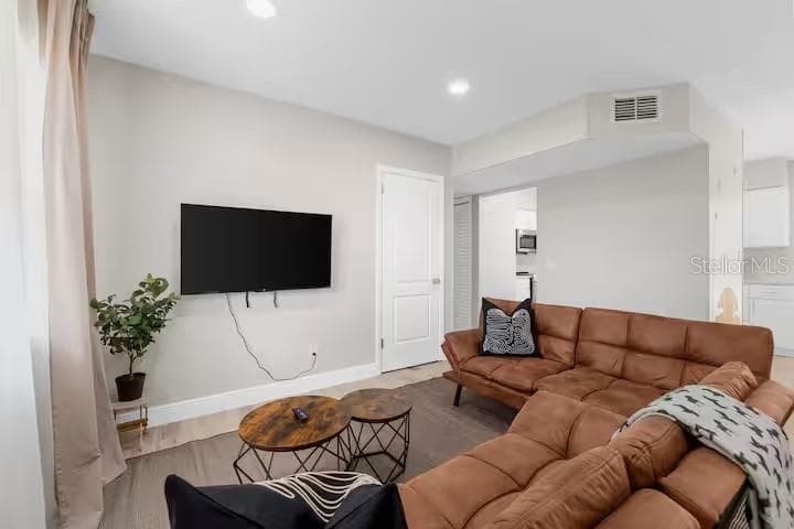 8215 QUAIL ROAD, SEMINOLE, FL 33777 — zdjęcie 3