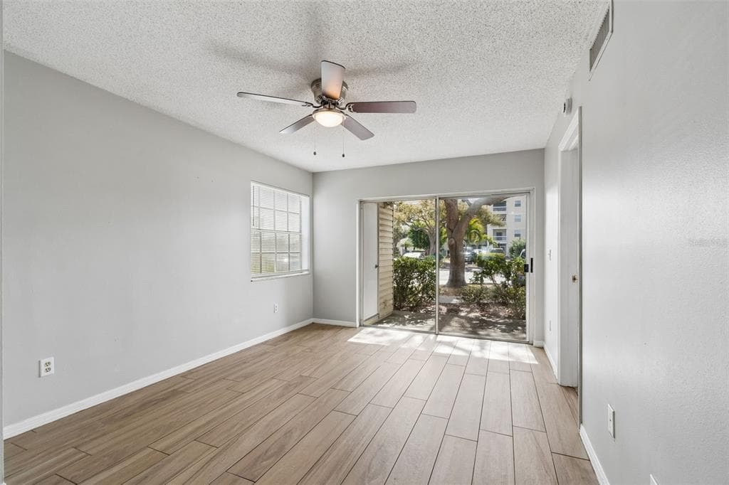 6915 STONES THROW CIRCLE N # 3106, ST PETERSBURG, FL 33710 — zdjęcie 5