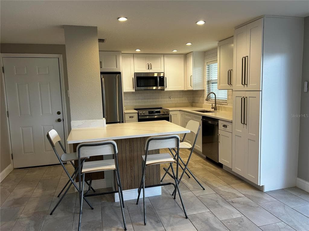 8802 BAY POINTE DRIVE # 102, TAMPA, FL 33615 — zdjęcie 4