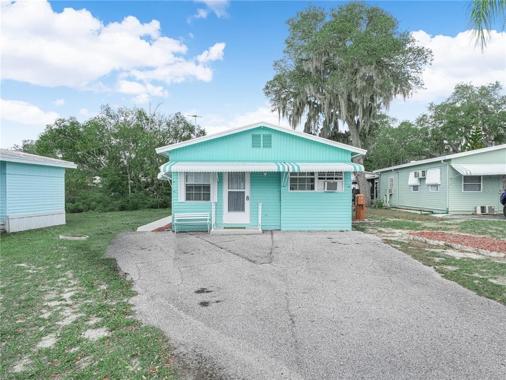 8 SILVER DOCTOR LANE, LAKE WALES, FL 33898