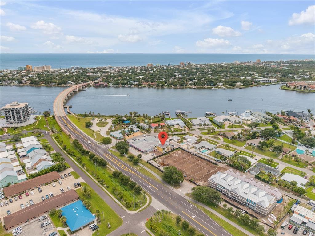 472 N CAUSEWAY, NEW SMYRNA BEACH, FL 32169