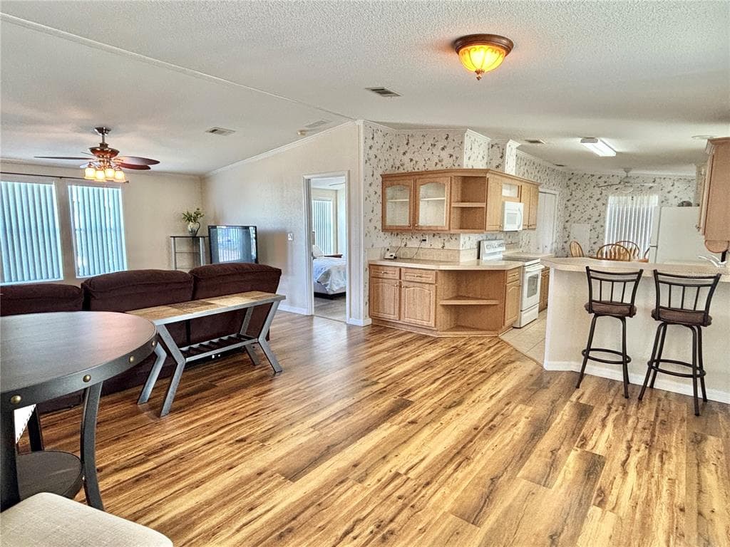 136 AMERICANA COURT NE # 230, ST PETERSBURG, FL 33702 — zdjęcie 5