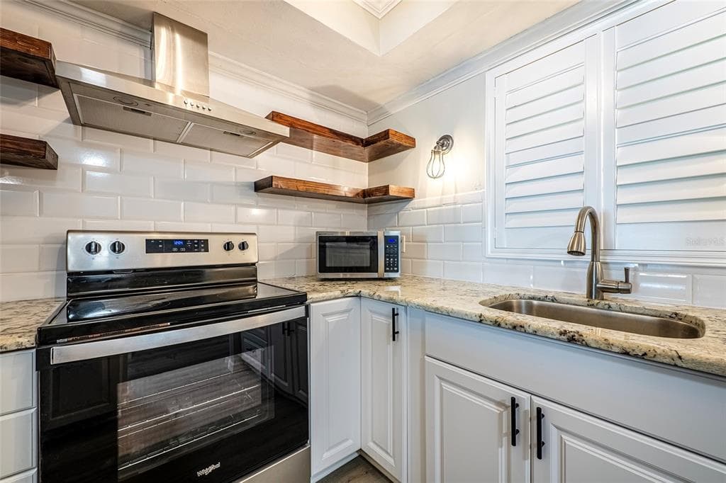620 EDGEWATER DRIVES # 103, DUNEDIN, FL 34698 — zdjęcie 4