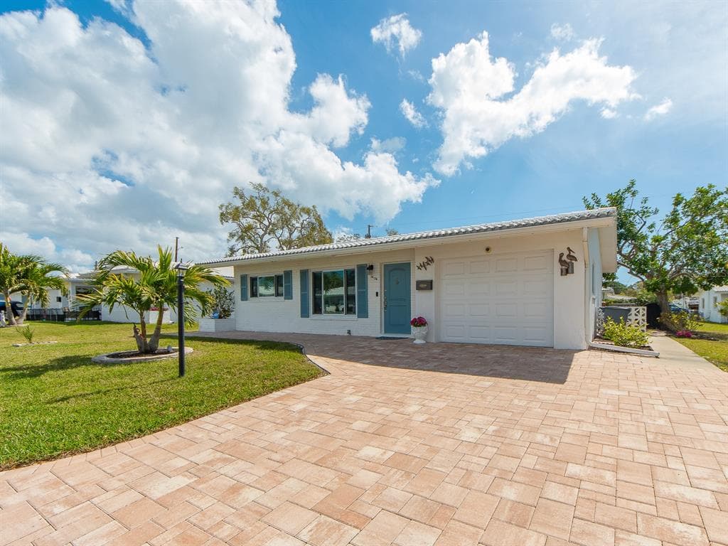 14104 88TH AVENUE, SEMINOLE, FL 33776