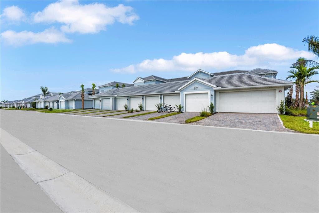 14271 HERITAGE LANDING BOULEVARD # 1527, PUNTA GORDA, FL 33955