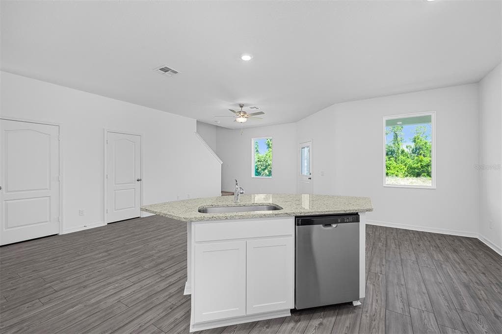 556 BAY LEAF DRIVE, POINCIANA, FL 34759 — zdjęcie 4