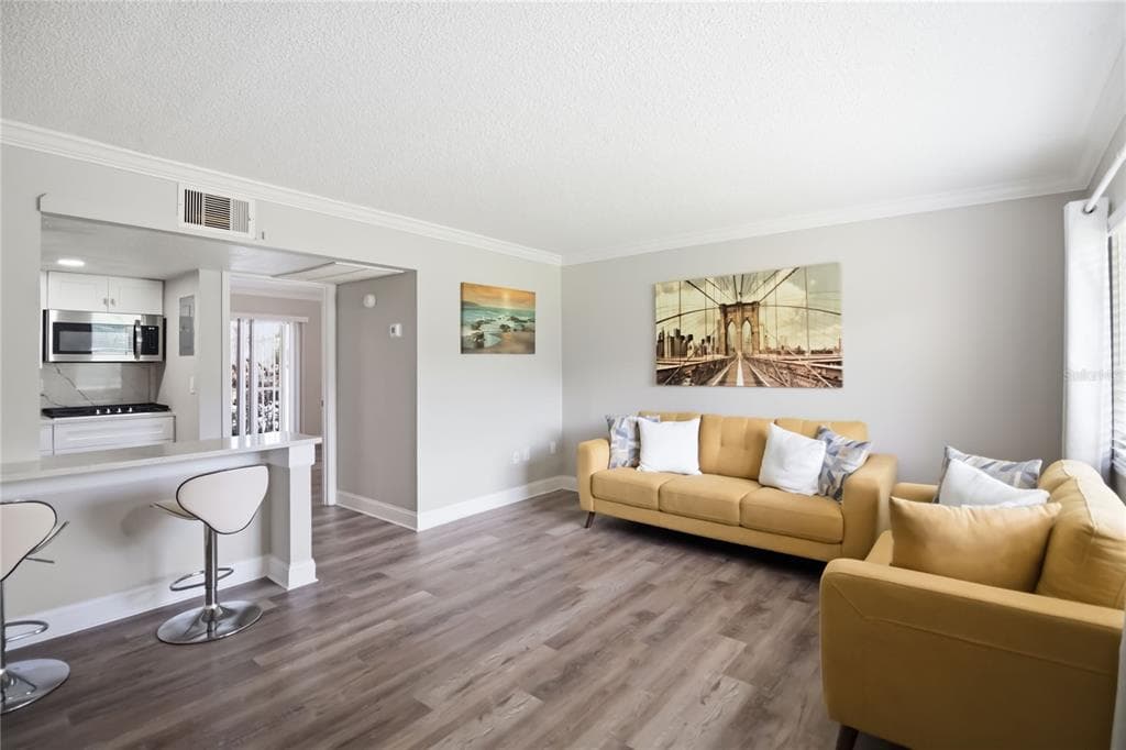127 OYSTER BAY CIRCLE # 110, ALTAMONTE SPRINGS, FL 32701