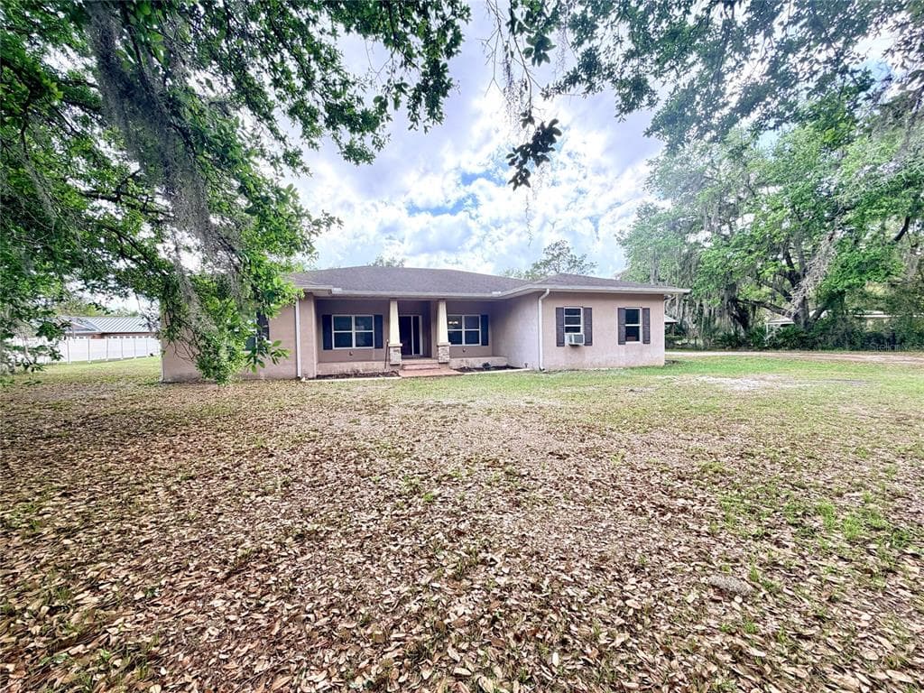 7001 W DORMANY ROAD, PLANT CITY, FL 33565