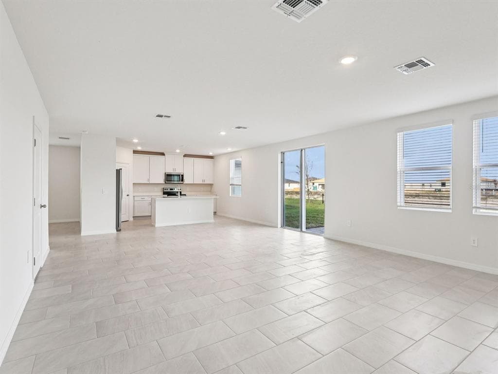 799 SUNSHOWER DRIVE, LADY LAKE, FL 32159 — zdjęcie 4