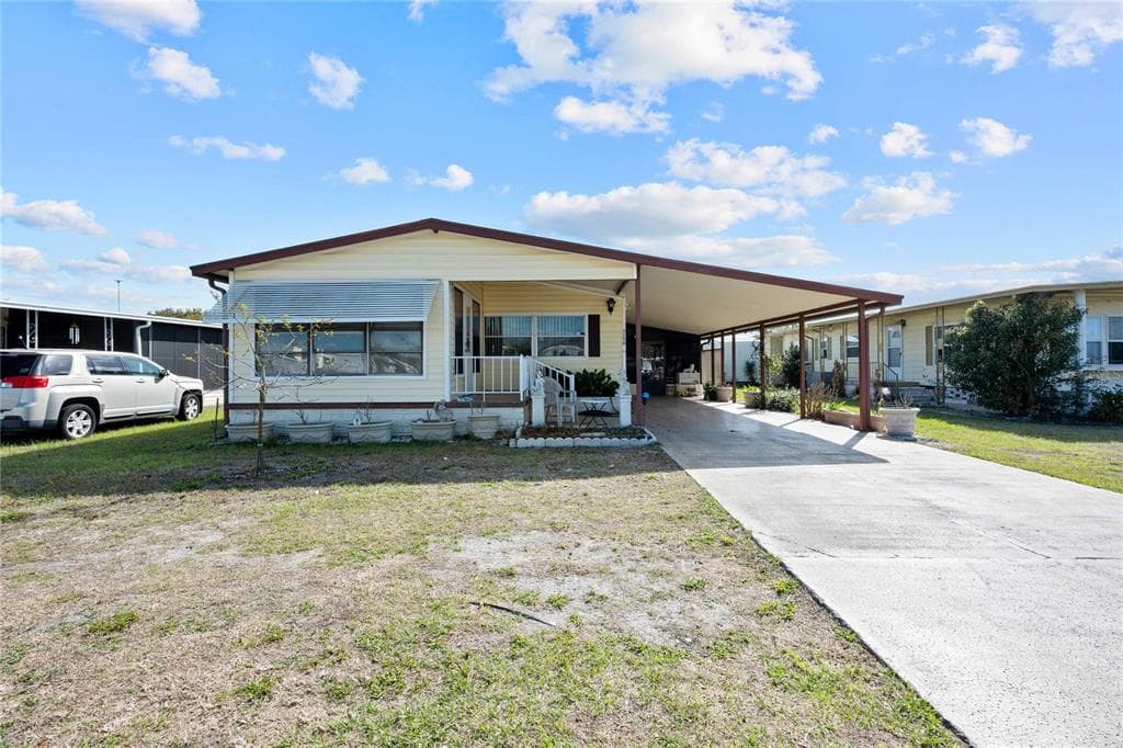 5250 DEAN DAIRY ROAD, ZEPHYRHILLS, FL 33541